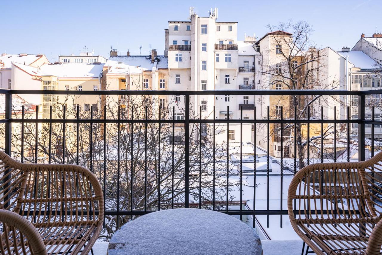 Days - Bright Flat - Small Balcony - Quiet Area Apartmán Praha